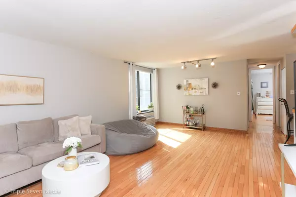 Chicago, IL 60610,1339 N Dearborn ST #8H