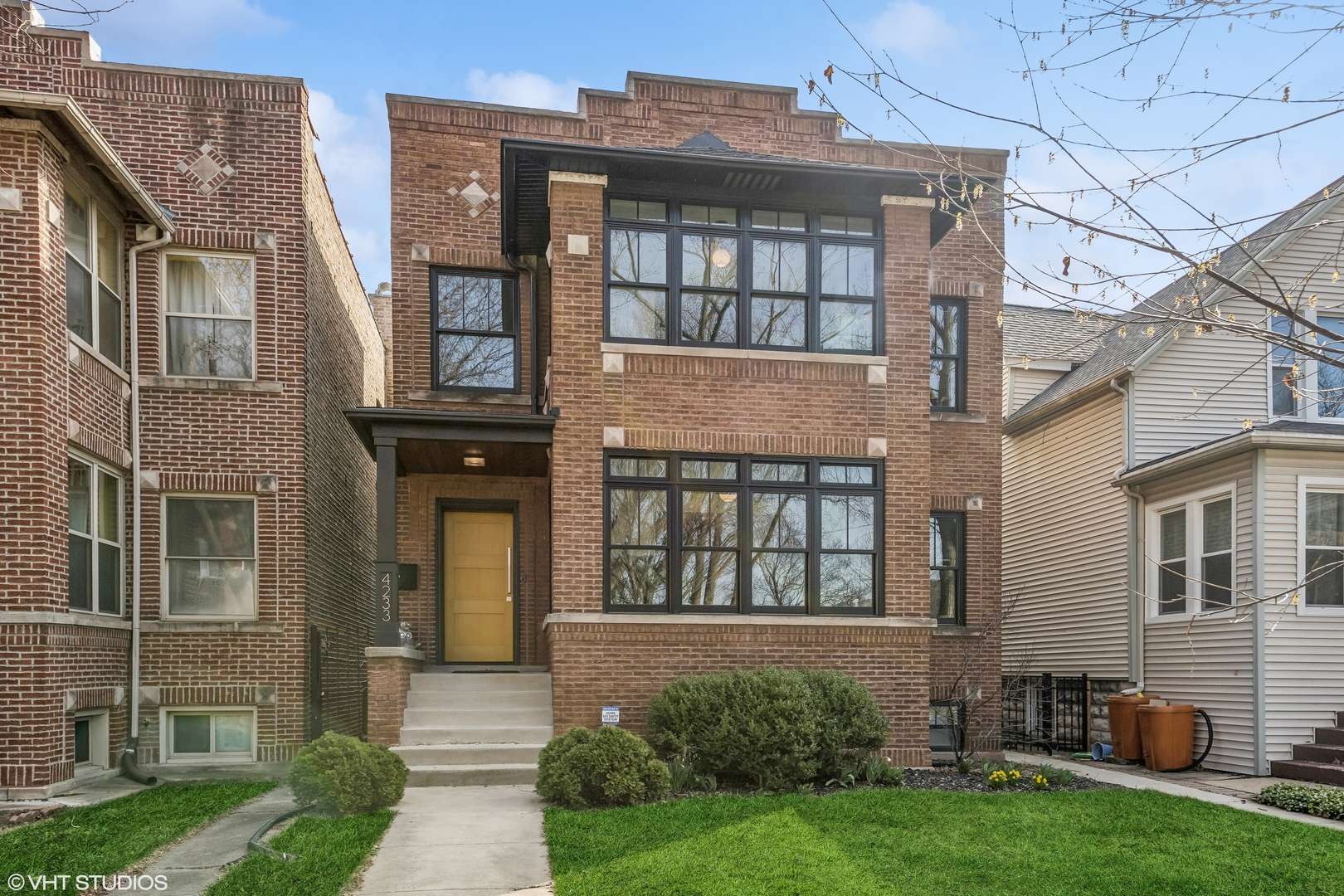 4233 N Spaulding AVE, Chicago, IL 60618