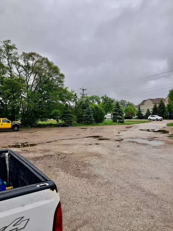 Grayslake, IL 60030,18880 Gages Lake RD