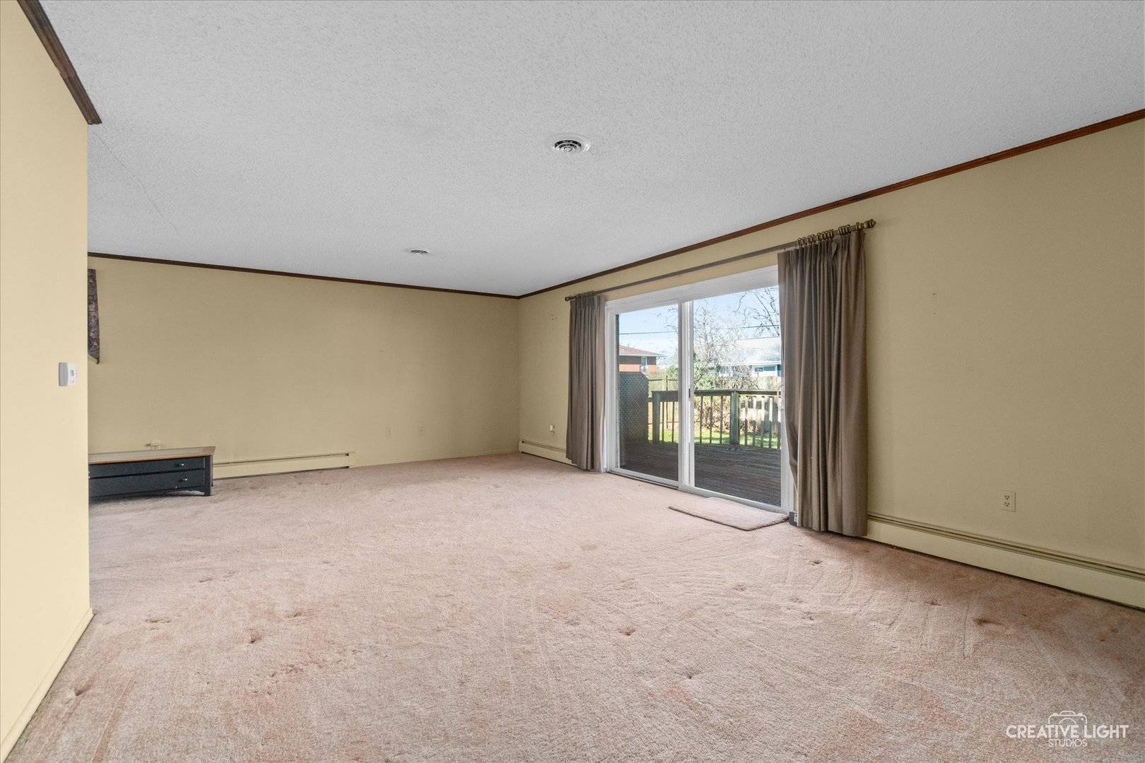 Aurora, IL 60506,633 Seneca DR