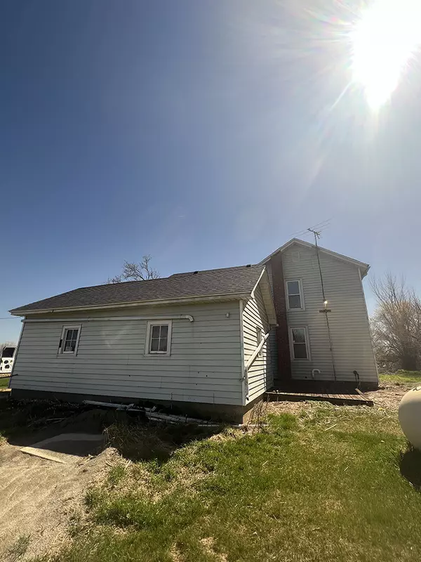 Chadwick, IL 61014,21743 Ideal RD