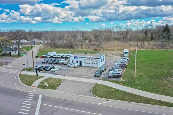 1703 IL ROUTE 176, Crystal Lake, IL 60014