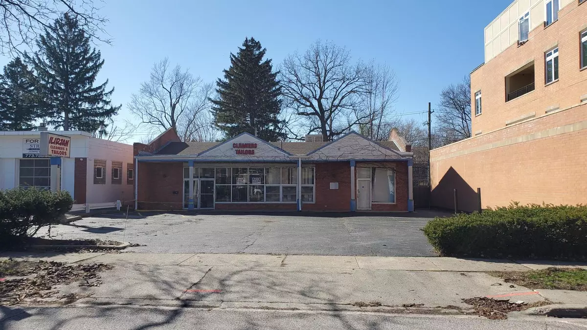Glenview, IL 60025,1154 N Waukegan RD