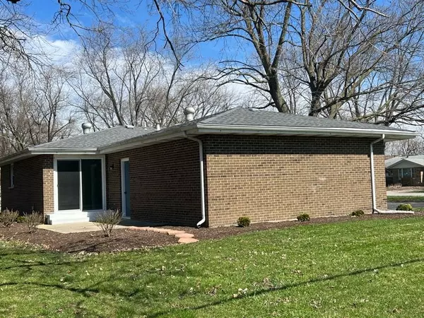 Bradley, IL 60915,503 E JUNIPER LN