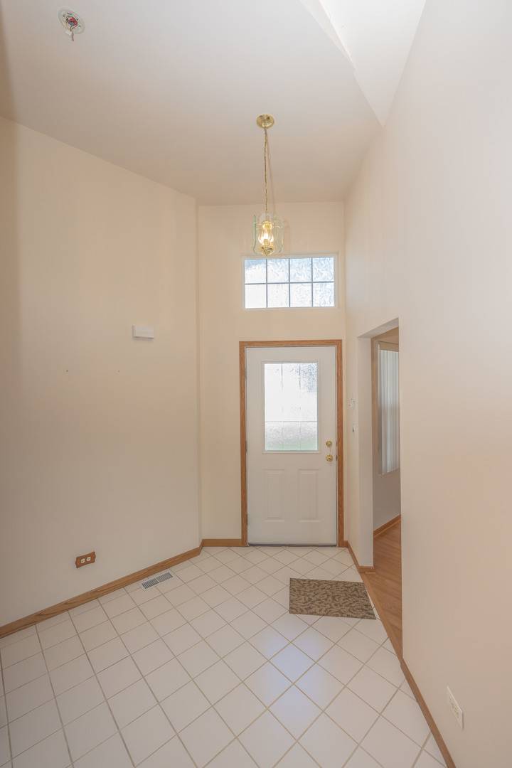Crest Hill, IL 60403,2369 Caton Crest DR