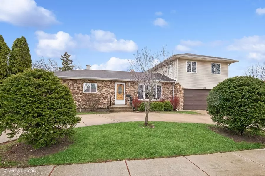 Des Plaines, IL 60016,897 Leahy CIR