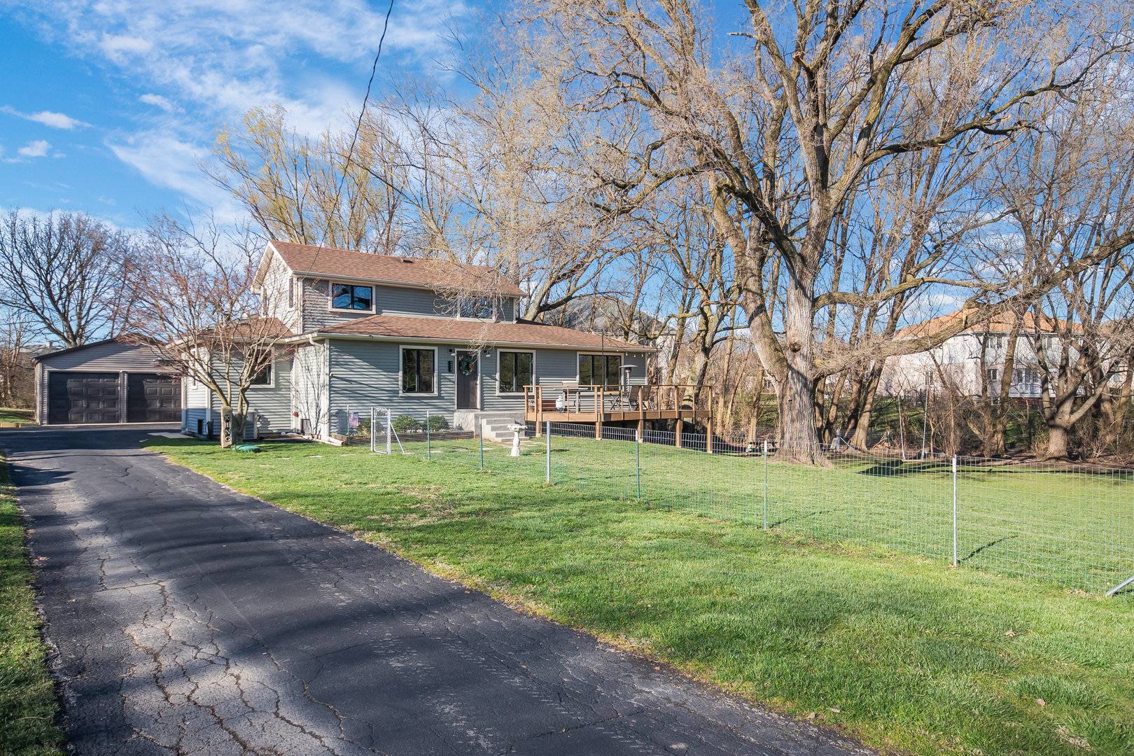 Downers Grove, IL 60516,555 Oldfield RD
