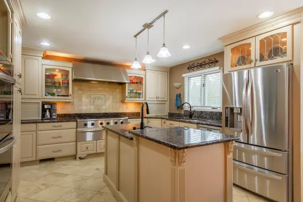 367 N Westminster DR Palatine, IL 60067