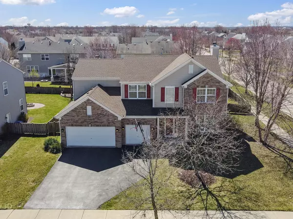 3043 Secretariat LN, Montgomery, IL 60538