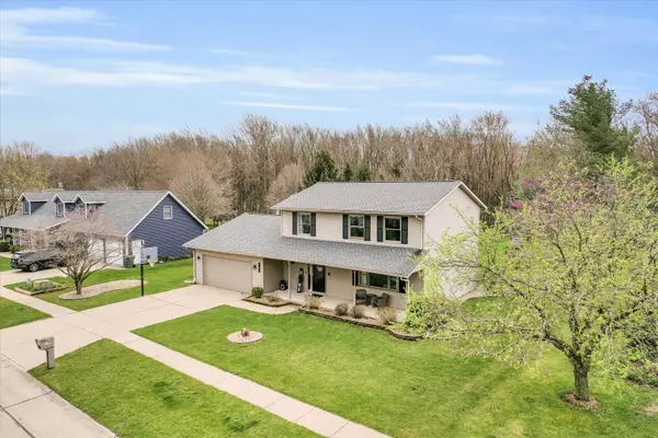 Mahomet, IL 61853,105 E Fawn DR