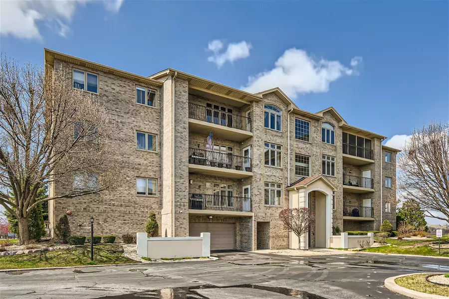 18650 PINE LAKE DR #2B, Tinley Park, IL 60477