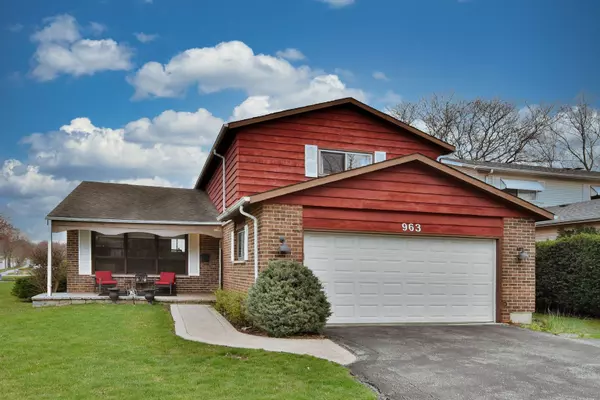 963 S Chatham AVE, Elmhurst, IL 60126