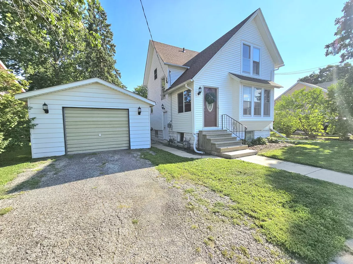 Earlville, IL 60518,209 Oak ST