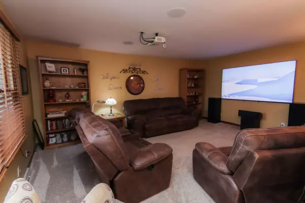 Villa Grove, IL 61956,108 Hickory LN