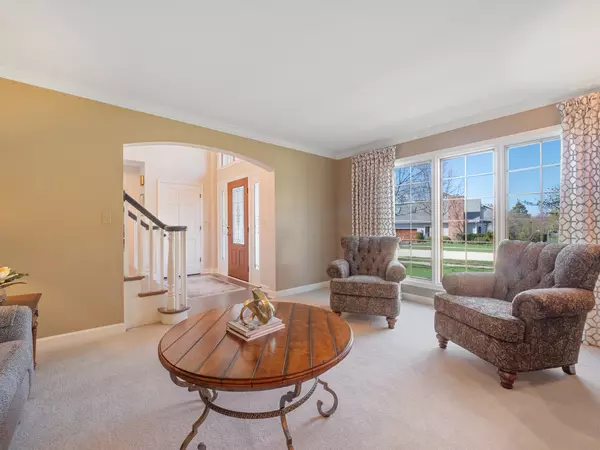 Carol Stream, IL 60188,26W075 Pheasant CT