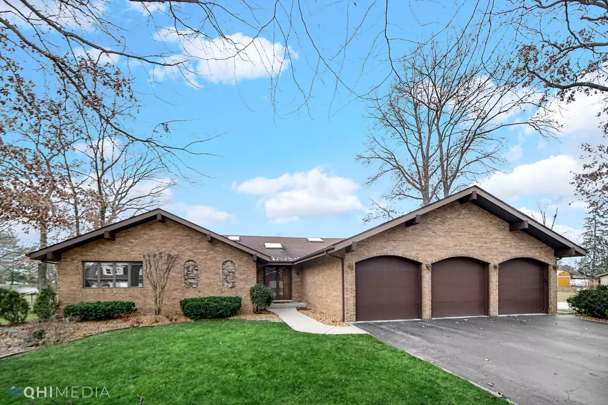 Lansing, IL 60438,18106 Whitman LN