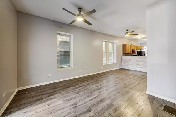 Chicago, IL 60612,268 N California AVE