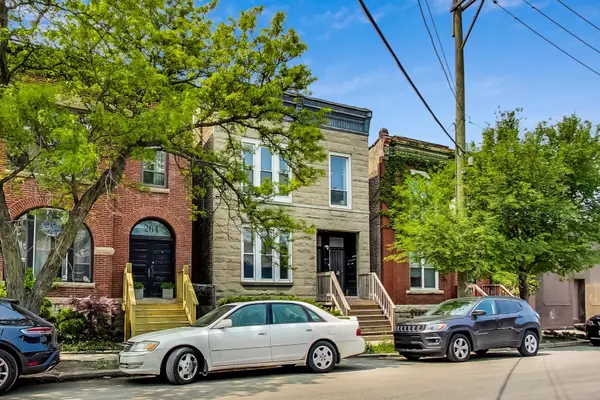 Chicago, IL 60612,268 N California AVE