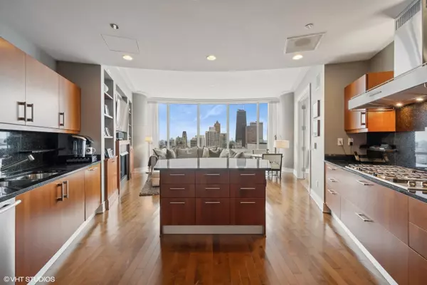 Chicago, IL 60611,401 N Wabash AVE #39AB