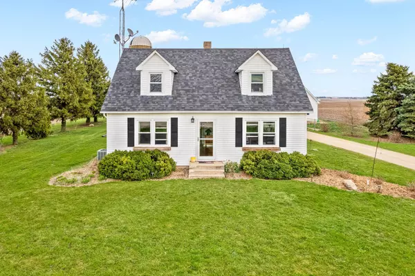 24538 Malta RD, Clare, IL 60111