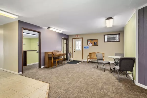 Morris, IL 60450,705 E Washington ST