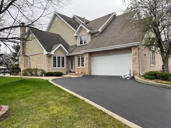 8807 Berkley CT, Orland Park, IL 60462