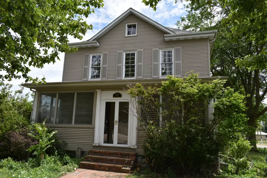 401 Washington ST, Benson, IL 61516