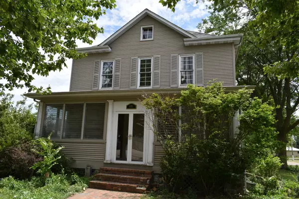401 Washington ST, Benson, IL 61516