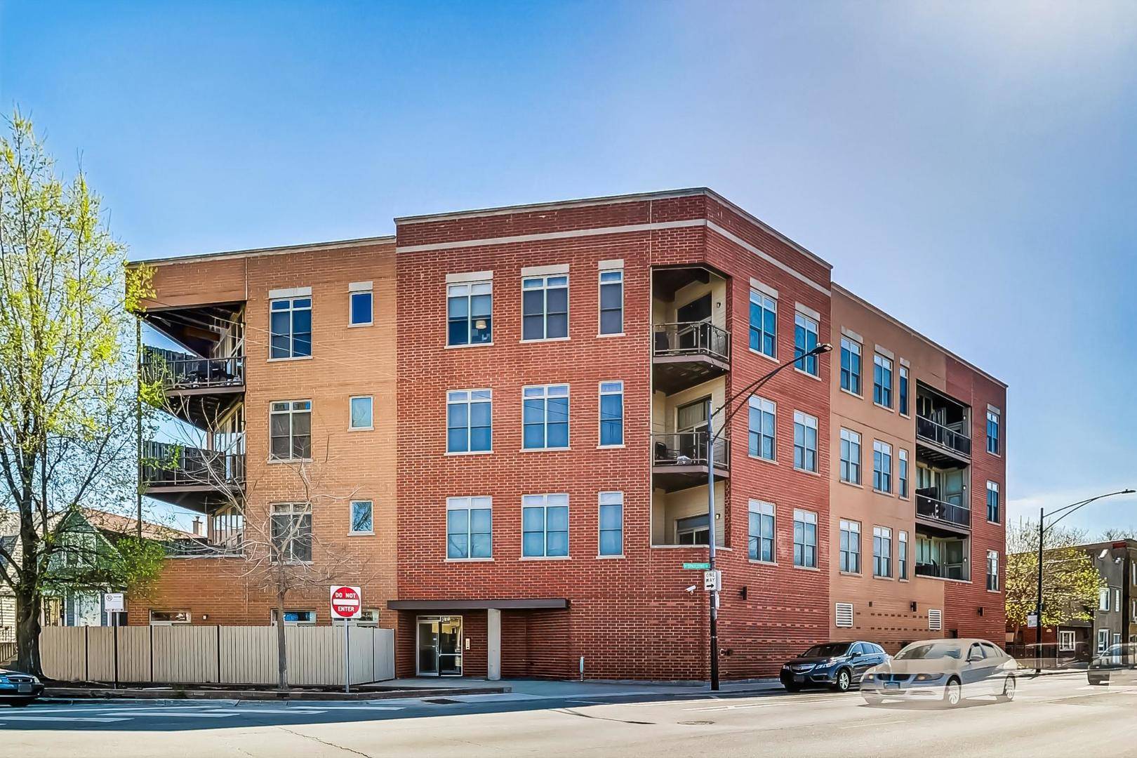 3637 N Spaulding AVE #308, Chicago, IL 60618