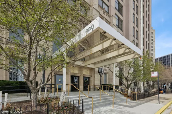 680 N Lake Shore DR #1511, Chicago, IL 60611