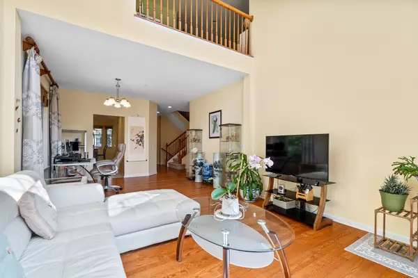 Gurnee, IL 60031,6346 Cunningham CT