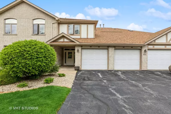 6512 Pine Trail LN #3, Tinley Park, IL 60477