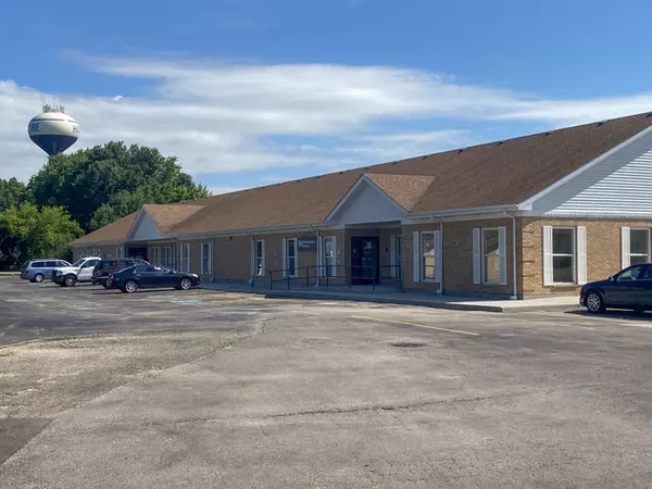 Hampshire, IL 60140,895 S State ST S