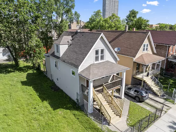 2728 E 76th ST, Chicago, IL 60649