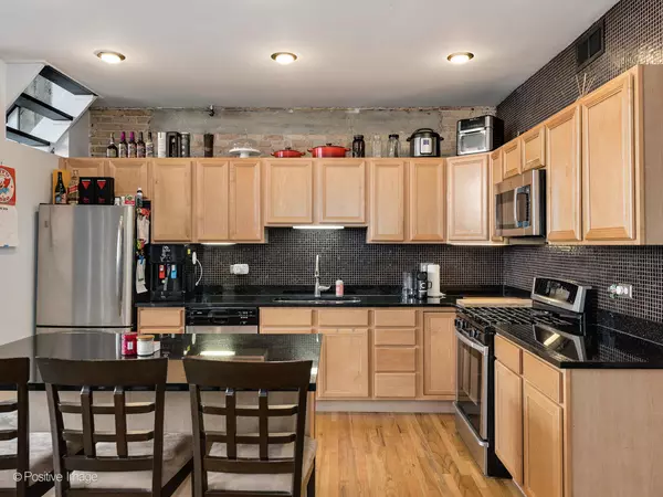 Chicago, IL 60607,1017 W WASHINGTON BLVD #6F
