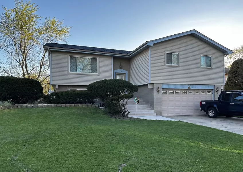 510 Barrington CT, University Park, IL 60484
