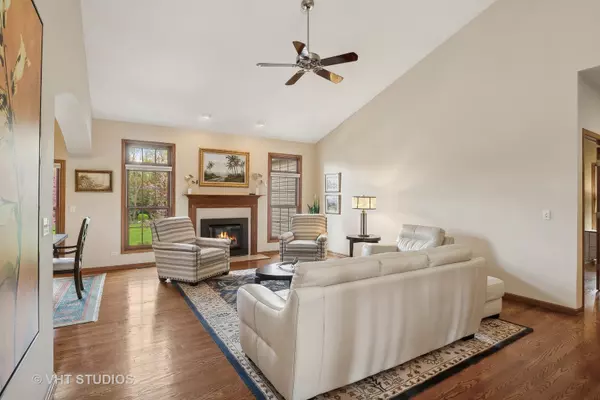 Spring Grove, IL 60081,3708 Cypress DR