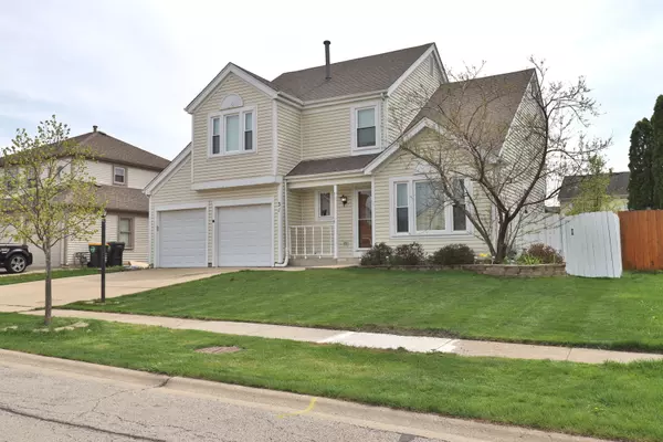 31 Fillmore LN, Streamwood, IL 60107