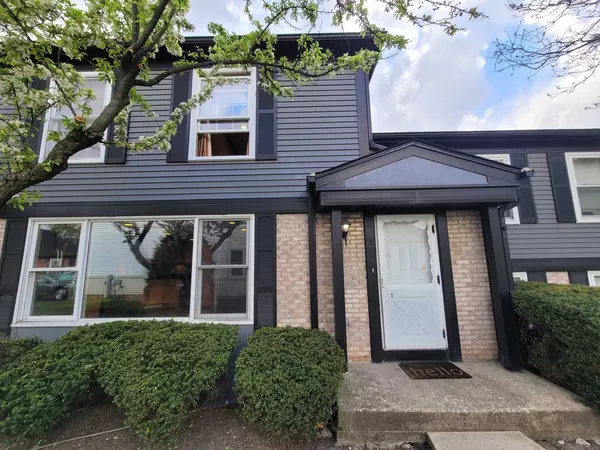 306 Inverrary LN, Deerfield, IL 60015