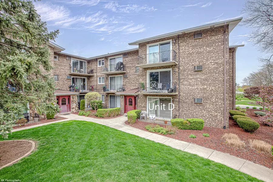 8932 W 140th ST #1D, Orland Park, IL 60462