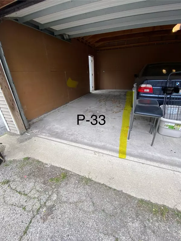 Chicago, IL 60647,2720 W CORTLAND ST #P-33