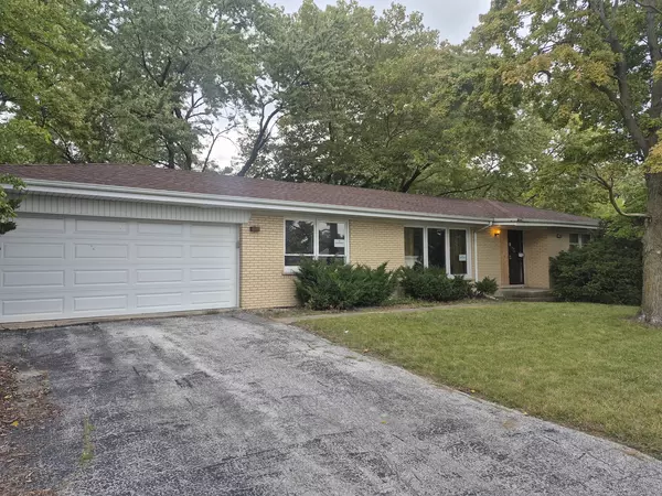 16945 School ST, South Holland, IL 60473