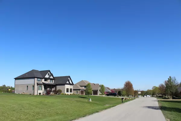 Mokena, IL 60448,12921 W Hunt Club CT