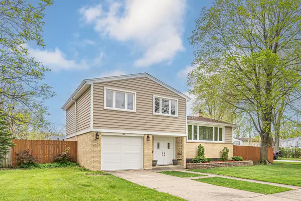 53 Roxbury LN, Des Plaines, IL 60018