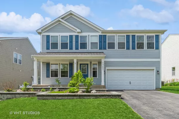 1757 Stonegate DR, Montgomery, IL 60538