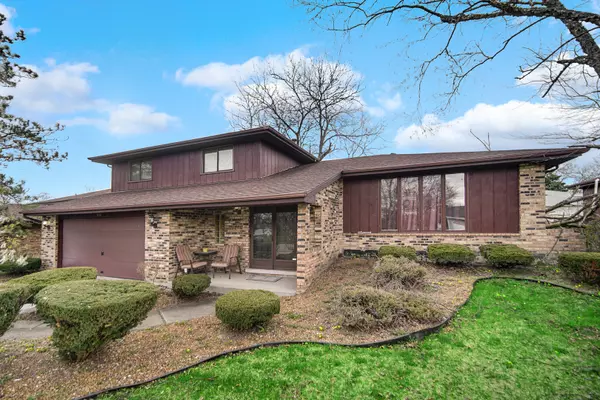 3496 Huntley TER, Crete, IL 60417