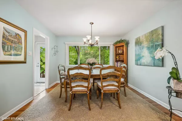 Deerfield, IL 60015,516 Pine ST
