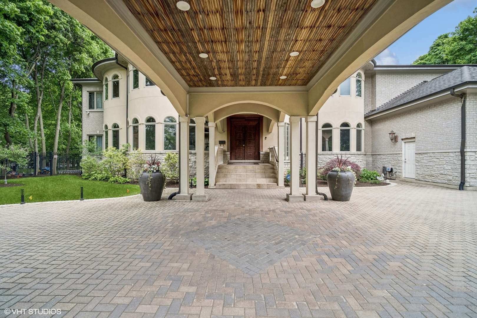 Glenview, IL 60025,1317 Wagner RD