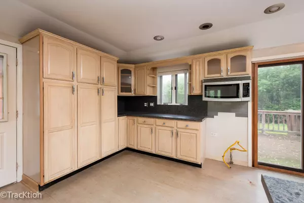 Deerfield, IL 60015,20938 N Ash ST