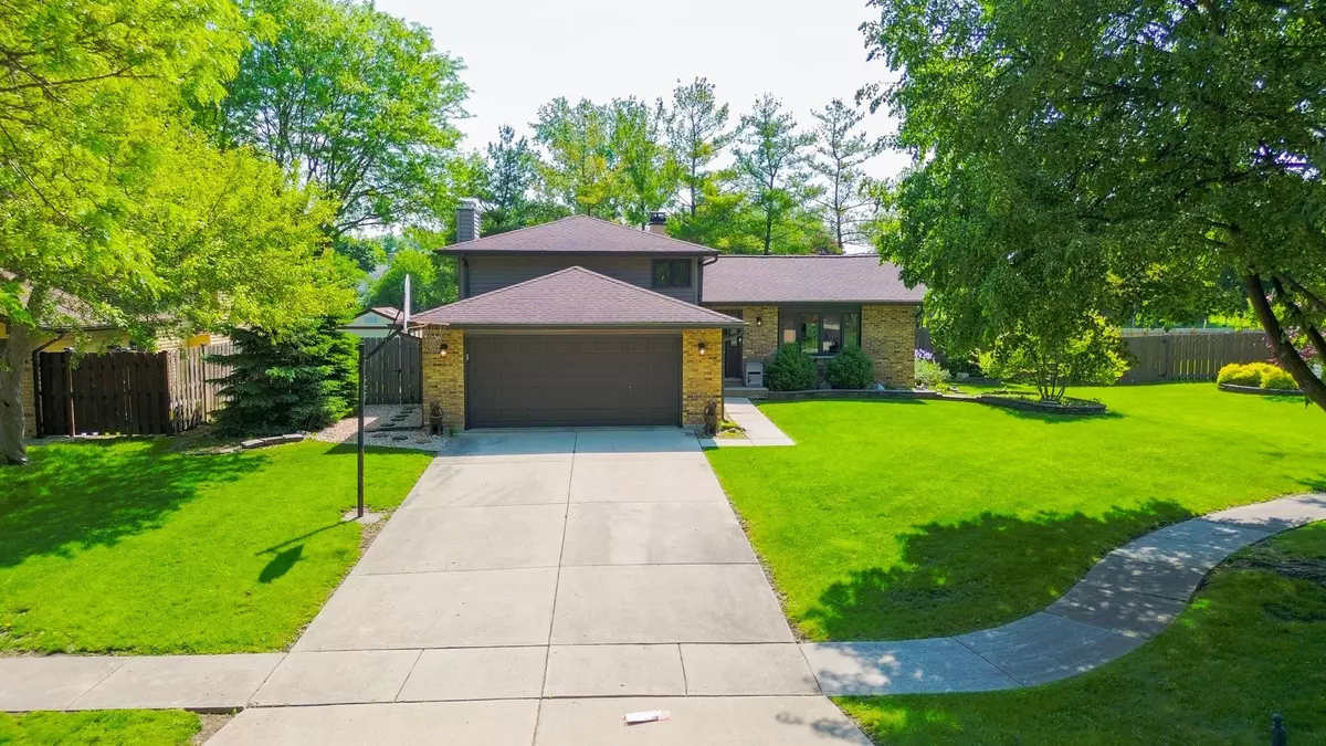 Bartlett, IL 60103,519 Hampton CIR